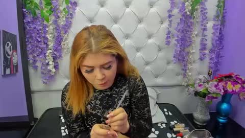 Julieta online show from September 17, 2025, 12:40 pm