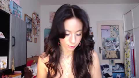 Rose online show from December 17, 2025, 1:06 pm