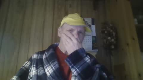 roses2u1958 online show from March 8, 2026, 6:17 am