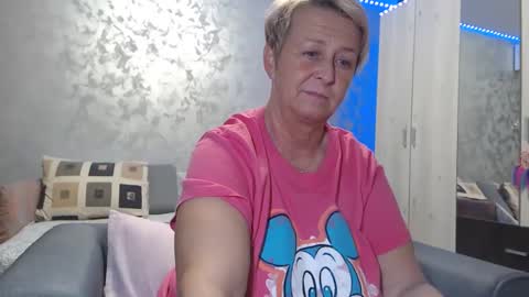 Snapshot of roses_and_lillies chatting on December 16, 2024, 6:05 pm Lovepinklilly online show from December 16, 2024, 6:05 pm