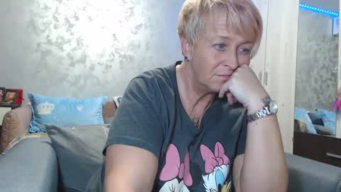 Snapshot of roses_and_lillies chatting on January 12, 2025, 5:44 pm Lovepinklilly online show from January 12, 2025, 5:44 pm