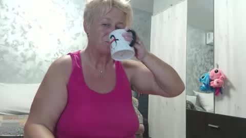 Snapshot of roses_and_lillies chatting on September 13, 2025, 8:52 pm Lovepinklilly online show from September 13, 2025, 8:52 pm