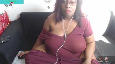 LAURA online show from December 13, 2025, 7:53 pm