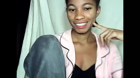 Snapshot of rosie6601 chatting on May 19, 2026, 11:44 pm rosie6601 online show from May 19, 2026, 11:44 pm