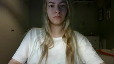 Snapshot of rosie_june chatting on February 3, 2026, 7:57 am Rosie online show from February 3, 2026, 7:57 am