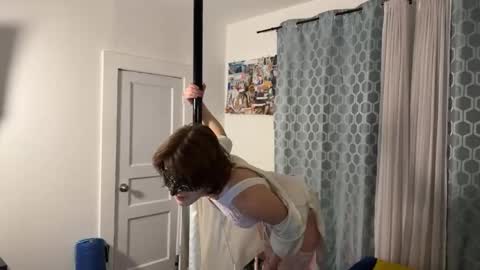 rosie_xo_reed online show from January 15, 2026, 3:44 am