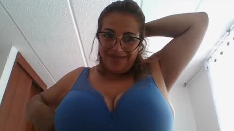 Rossana  online show from February 9, 2025, 6:37 pm