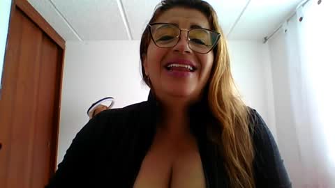 Rossana  online show from February 16, 2025, 3:16 pm