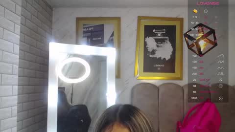 rosse jeane v online show from March 18, 2026, 3:09 am