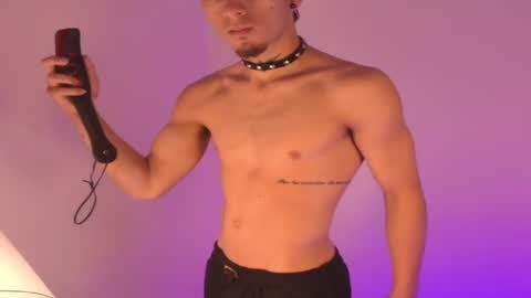 rosse_one online show from November 17, 2025, 6:24 pm