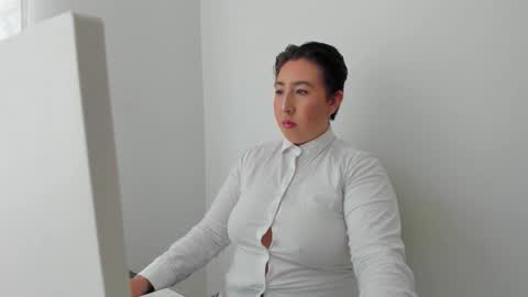 ROSSE DEMOND  online show from February 10, 2026, 7:51 pm