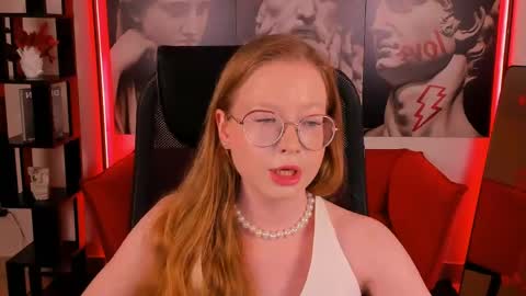 rosselovve online show from March 18, 2026, 7:22 am