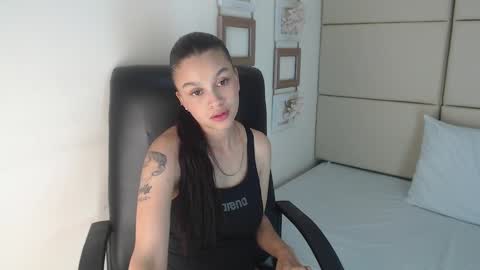 Snapshot of rossi_baker chatting on March 1, 2025, 3:27 pm Rossi online show from March 1, 2025, 3:27 pm