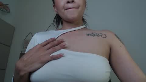 Snapshot of rossi_baker chatting on September 19, 2025, 4:40 pm Rossi online show from September 19, 2025, 4:40 pm