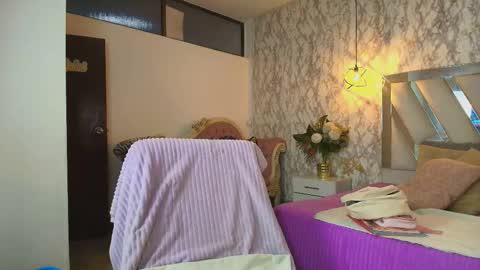 Snapshot of rossi_ss1 chatting on February 1, 2026, 4:33 am Ross online show from February 1, 2026, 4:33 am