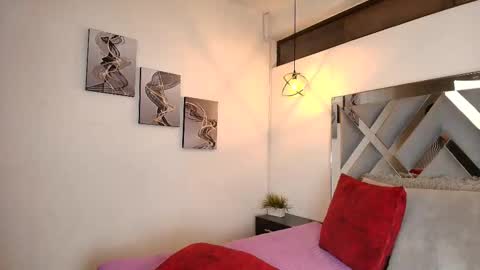 Snapshot of rossi_ss1 chatting on February 17, 2026, 9:06 am Ross online show from February 17, 2026, 9:06 am