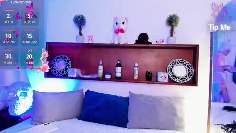 rossiie_hunt_ online show from February 7, 2026, 5:49 pm