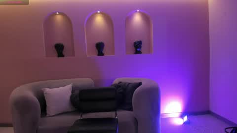 Rossie Rivers online show from March 28, 2026, 11:43 am