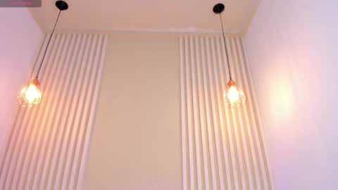 Snapshot of rossvega_ chatting on November 9, 2025, 8:40 pm Ross online show from November 9, 2025, 8:40 pm