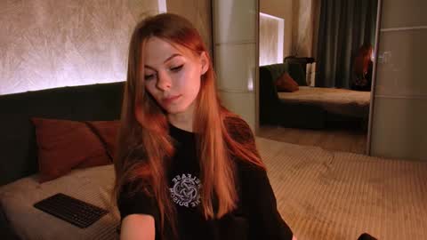 Snapshot of rosy_black_ chatting on December 7, 2024, 2:46 pm rosy_black_ online show from December 7, 2024, 2:46 pm