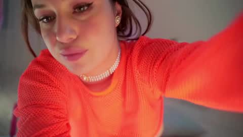 Snapshot of rosyemily chatting on February 2, 2025, 8:30 pm Hi Im Maria Check my Bio online show from February 2, 2025, 8:30 pm