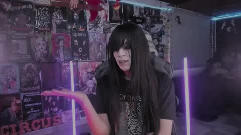 Snapshot of rotten_dreams chatting on May 14, 2026, 8:48 pm rot online show from May 14, 2026, 8:48 pm