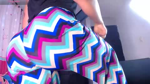 Snapshot of rous_25 chatting on February 20, 2026, 1:35 am rous_25 online show from February 20, 2026, 1:35 am