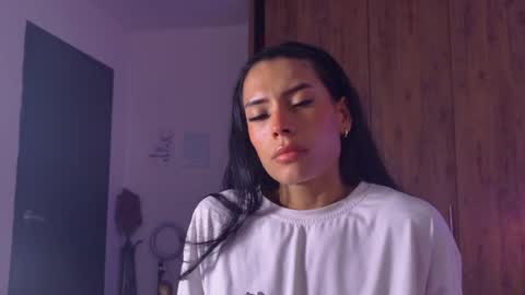 Snapshot of rouse_leon chatting on May 26, 2026, 8:38 pm Rouse leon online show from May 26, 2026, 8:38 pm