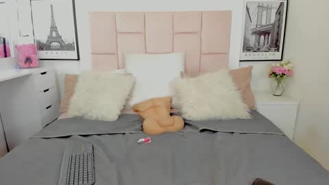 Valeria online show from September 26, 2025, 5:33 am