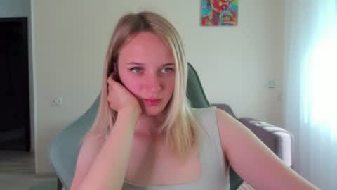 Snapshot of rousereed chatting on July 12, 2026, 6:15 am Rouse online show from July 12, 2026, 6:15 am