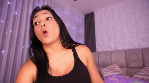 Snapshot of rousse_coup chatting on February 2, 2026, 7:12 pm Rosse and Miller online show from February 2, 2026, 7:12 pm