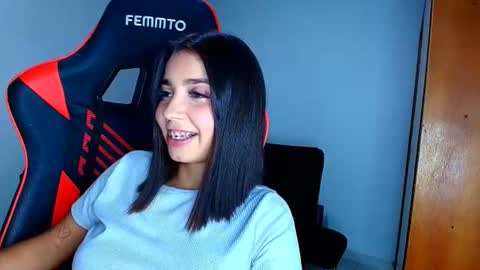 rousse_violet online show from March 21, 2026, 12:04 am