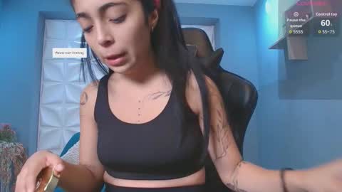 Snapshot of roussegil chatting on October 8, 2025, 10:57 am Rousse online show from October 8, 2025, 10:57 am