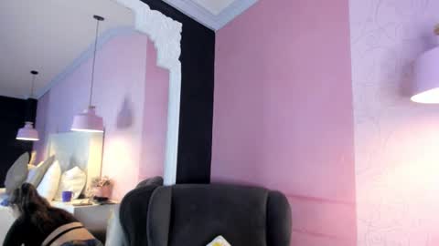 Snapshot of roussewalker chatting on November 28, 2025, 3:58 pm RousseWalker online show from November 28, 2025, 3:58 pm