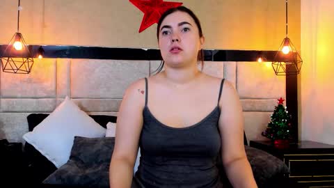 Snapshot of roussewalker chatting on November 30, 2025, 12:20 pm RousseWalker online show from November 30, 2025, 12:20 pm