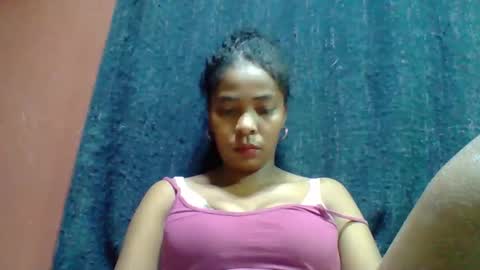 Snapshot of rovaelyah chatting on September 27, 2025, 3:39 pm rovaelyah online show from September 27, 2025, 3:39 pm