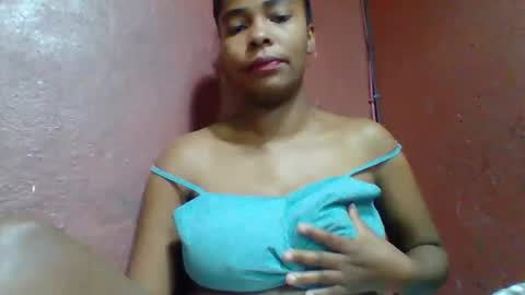 Snapshot of rovaelyah chatting on October 3, 2025, 6:21 am rovaelyah online show from October 3, 2025, 6:21 am