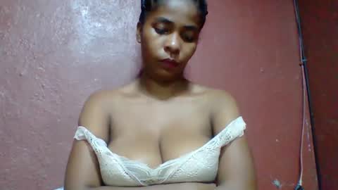 Snapshot of rovaelyah chatting on October 21, 2025, 2:18 pm rovaelyah online show from October 21, 2025, 2:18 pm