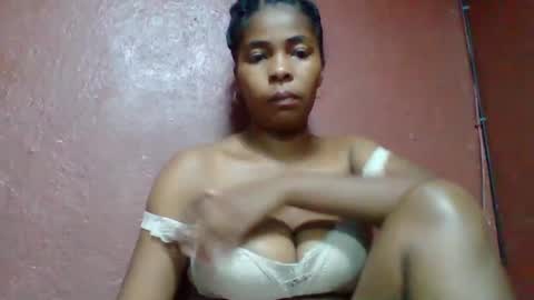 Snapshot of rovaelyah chatting on October 22, 2025, 2:39 pm rovaelyah online show from October 22, 2025, 2:39 pm