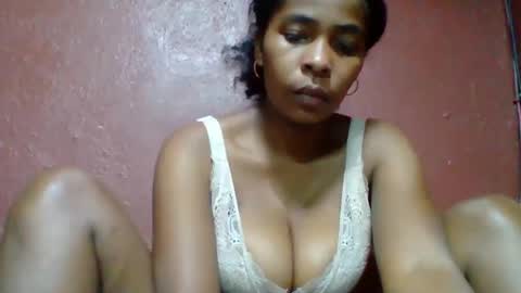 Snapshot of rovaelyah chatting on October 24, 2025, 4:47 pm rovaelyah online show from October 24, 2025, 4:47 pm