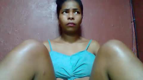 Snapshot of rovaelyah chatting on November 13, 2025, 3:00 pm rovaelyah online show from November 13, 2025, 3:00 pm