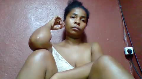 Snapshot of rovaelyah chatting on November 20, 2025, 6:29 pm rovaelyah online show from November 20, 2025, 6:29 pm