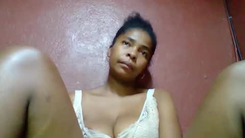 Snapshot of rovaelyah chatting on November 22, 2025, 7:18 am rovaelyah online show from November 22, 2025, 7:18 am