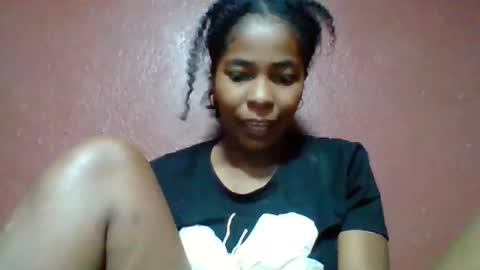 Snapshot of rovaelyah chatting on January 13, 2026, 6:08 am rovaelyah online show from January 13, 2026, 6:08 am