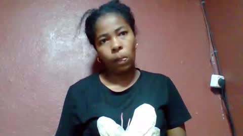 Snapshot of rovaelyah chatting on January 14, 2026, 2:28 am rovaelyah online show from January 14, 2026, 2:28 am