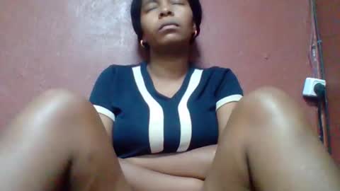 rovaelyah online show from March 13, 2026, 3:02 am