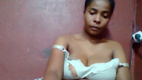 rovaelyah online show from April 9, 2026, 6:19 am