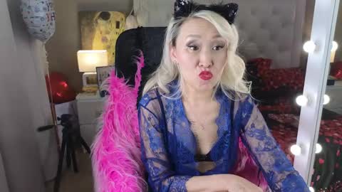 Roxalana online show from April 13, 2026, 6:24 pm