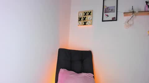 Roxx online show from October 7, 2025, 10:23 am