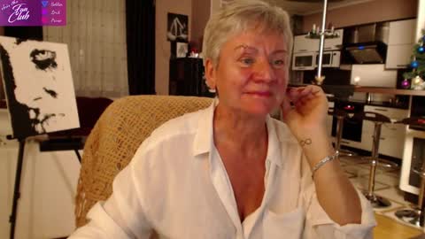 Roxana online show from January 8, 2025, 2:35 pm